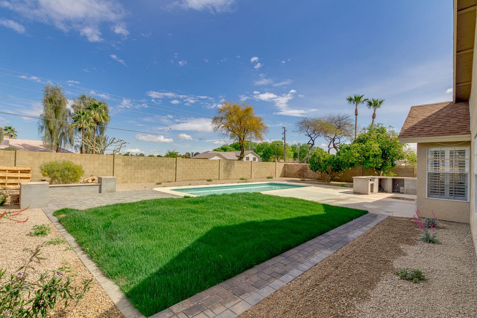 Gilbert House: 4314 E Juanita Ave