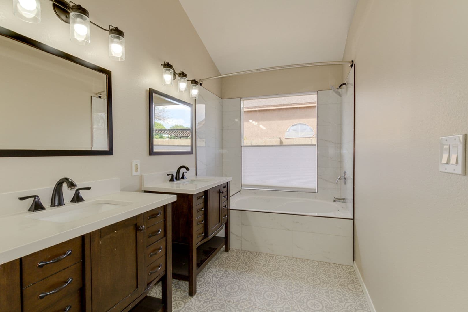 Gilbert House: 4314 E Juanita Ave