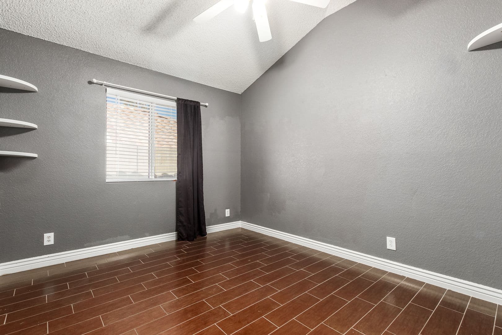 Mesa House: 6601 E Presidio St