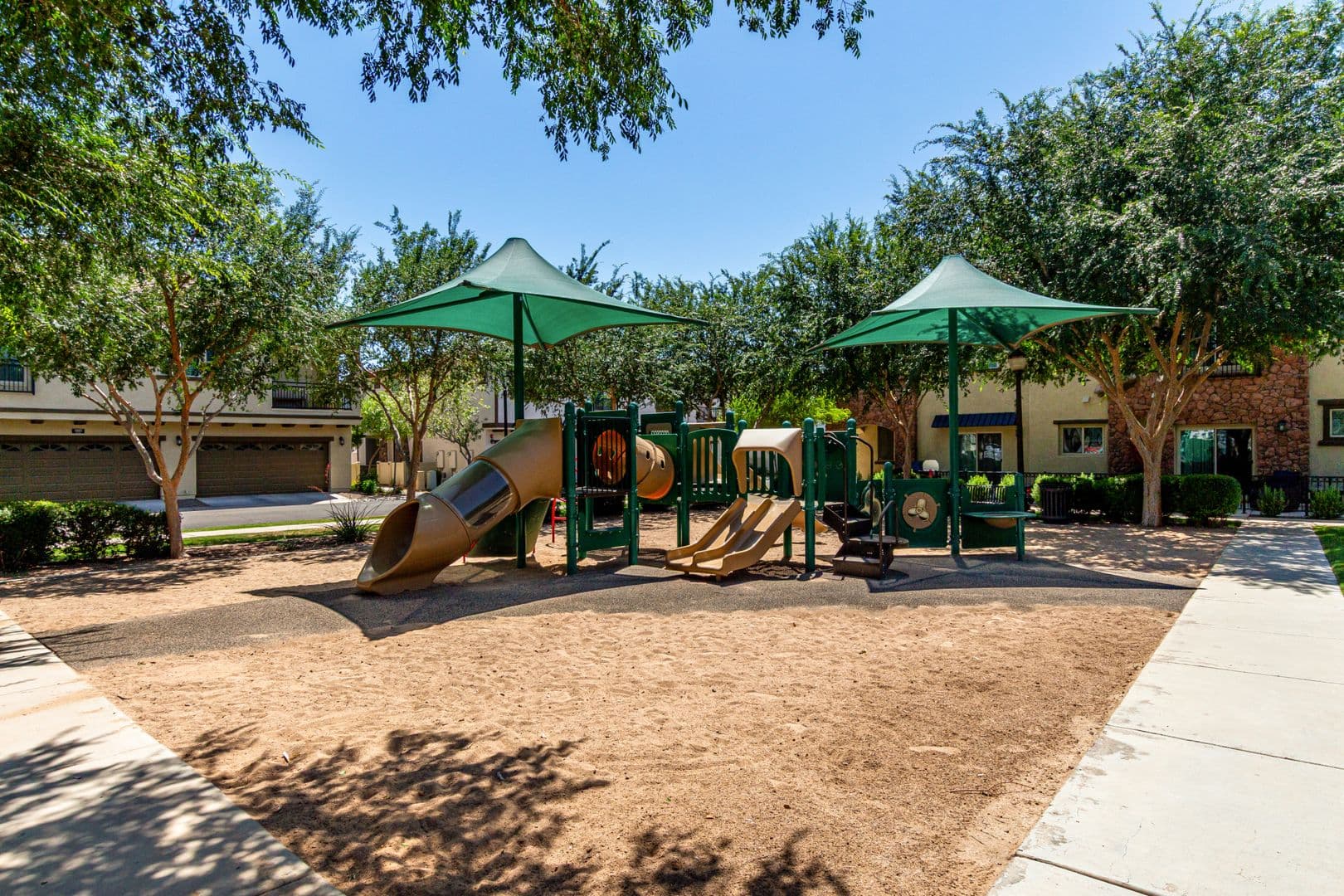Gilbert Apartment: 2720 S Decatur Dr