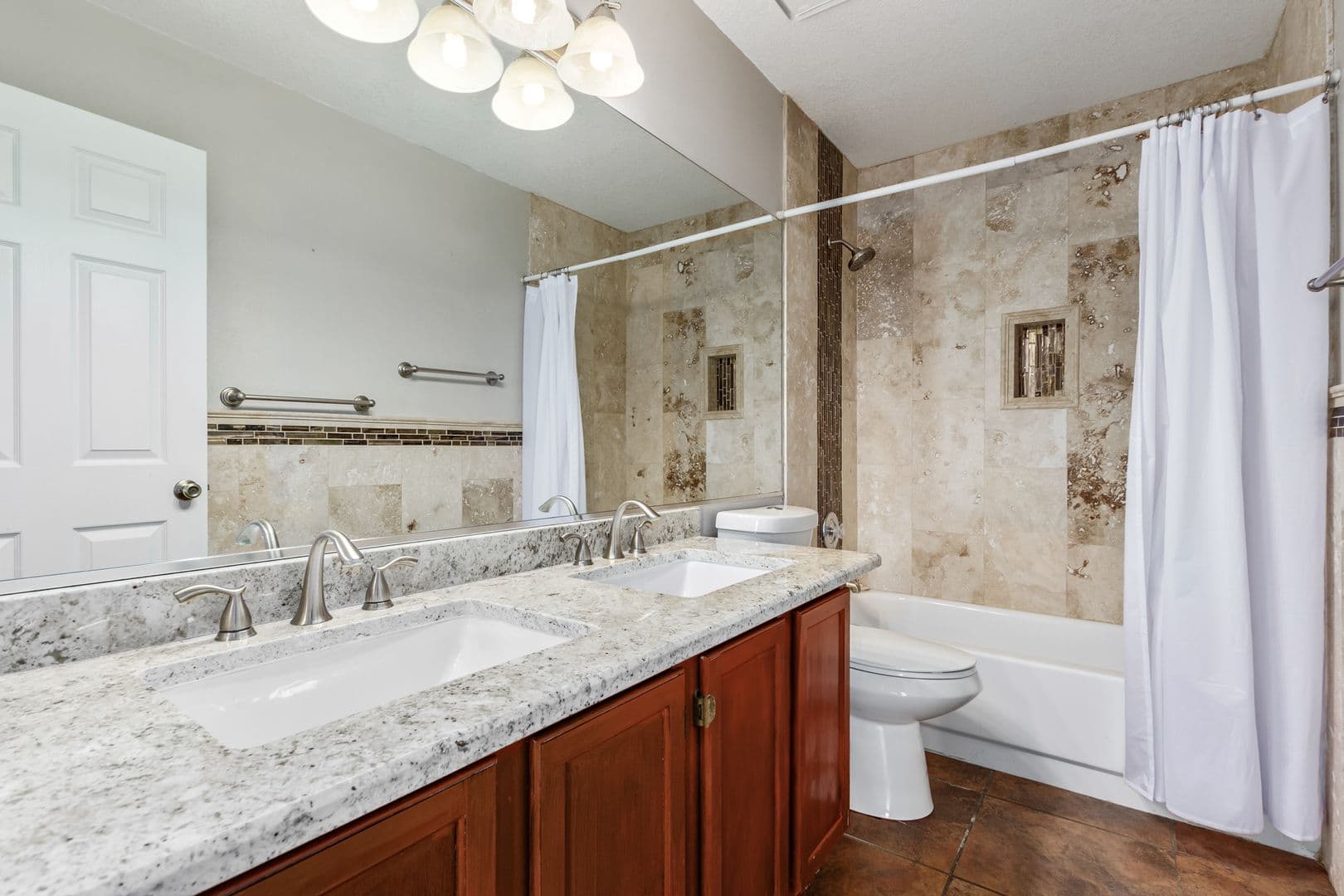 Mesa House: 6601 E Presidio St