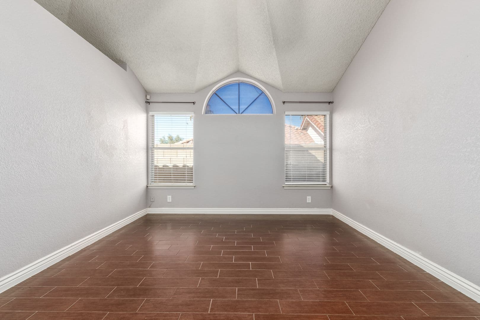Mesa House: 6601 E Presidio St