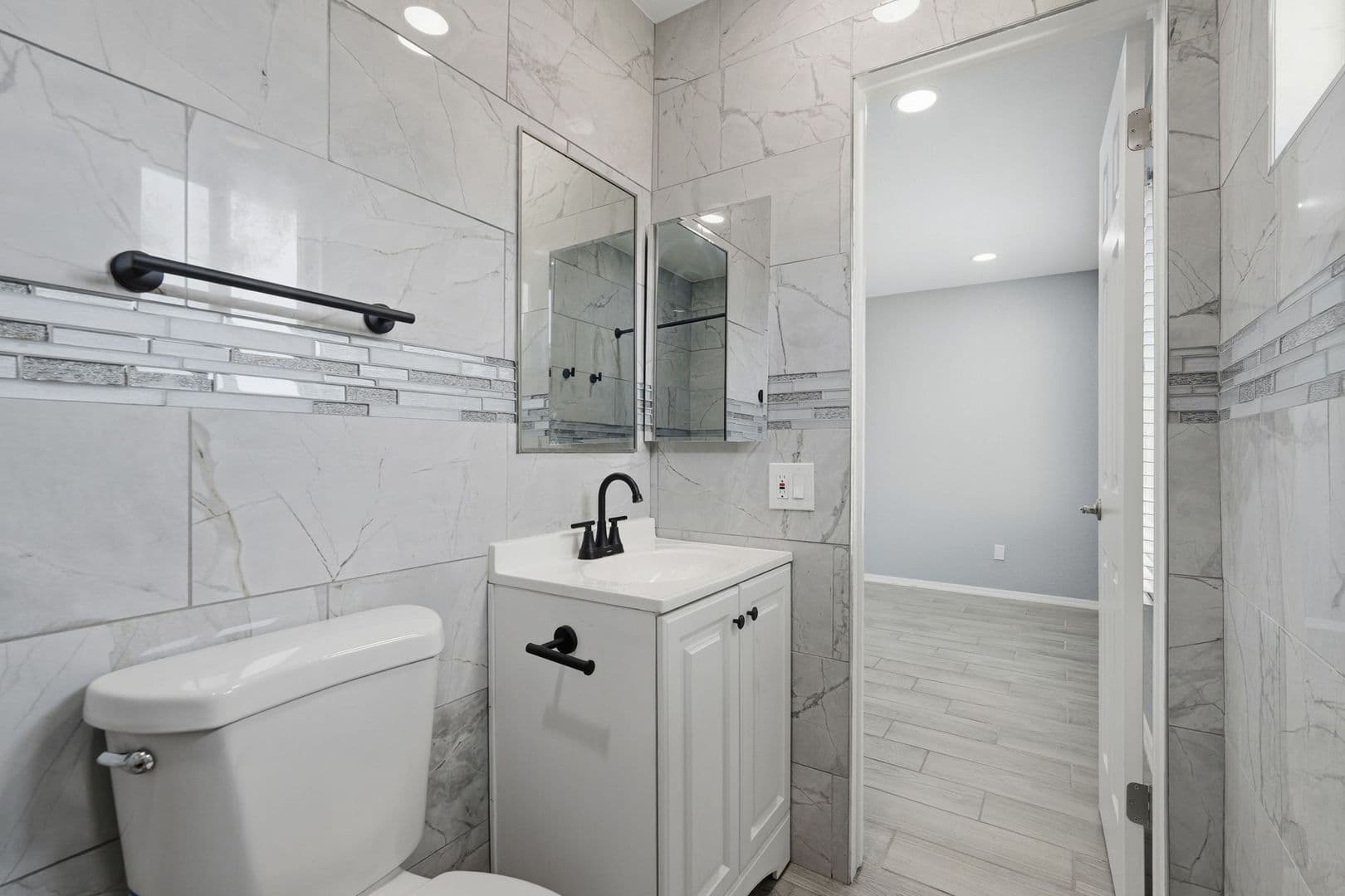 Phoenix House: 2934 N 79th Ln