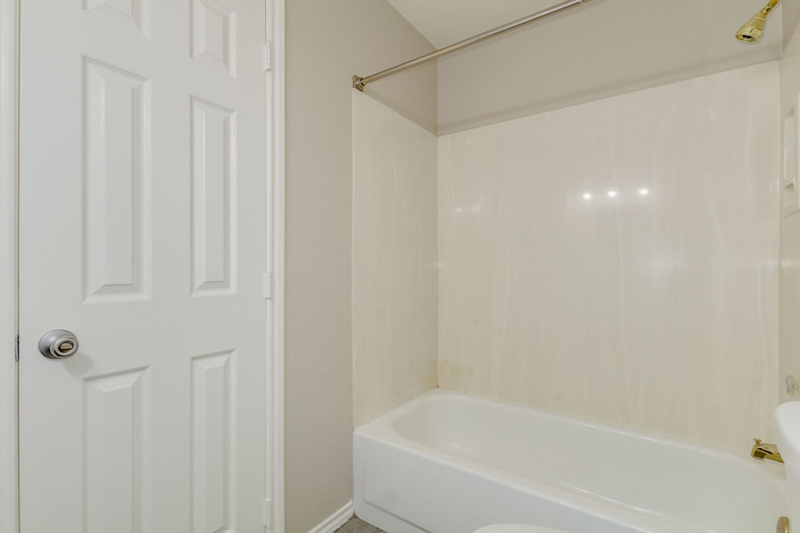 Gilbert House: 4314 E Juanita Ave
