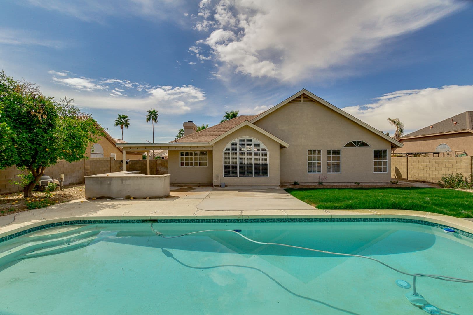 Gilbert House: 4314 E Juanita Ave