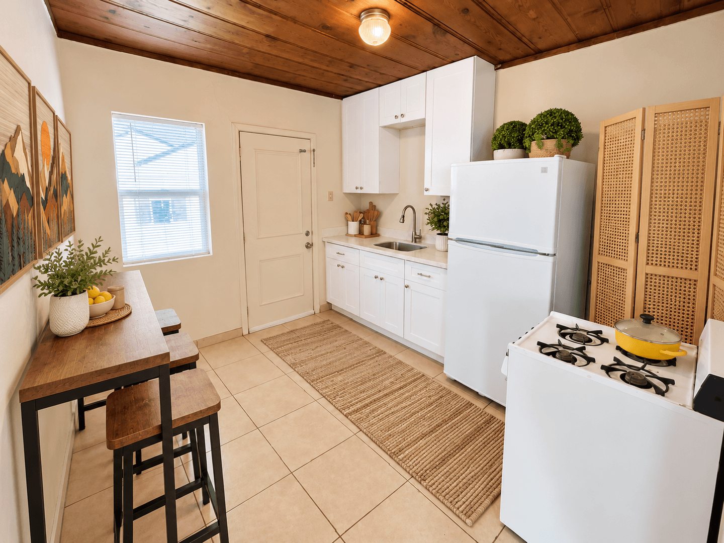 Phoenix Apartment: 925 E Turney Ave