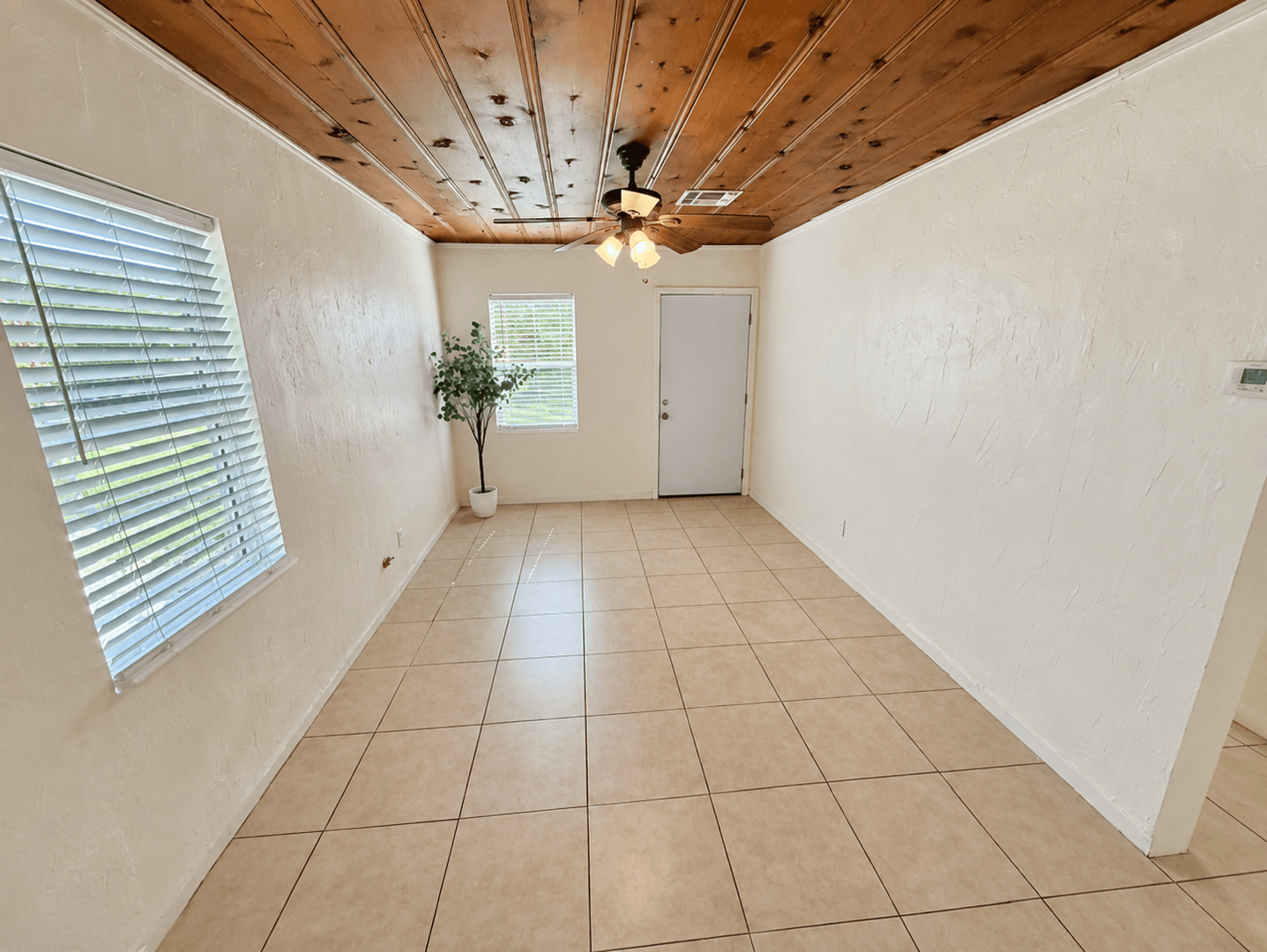 Phoenix Apartment: 925 E Turney Ave