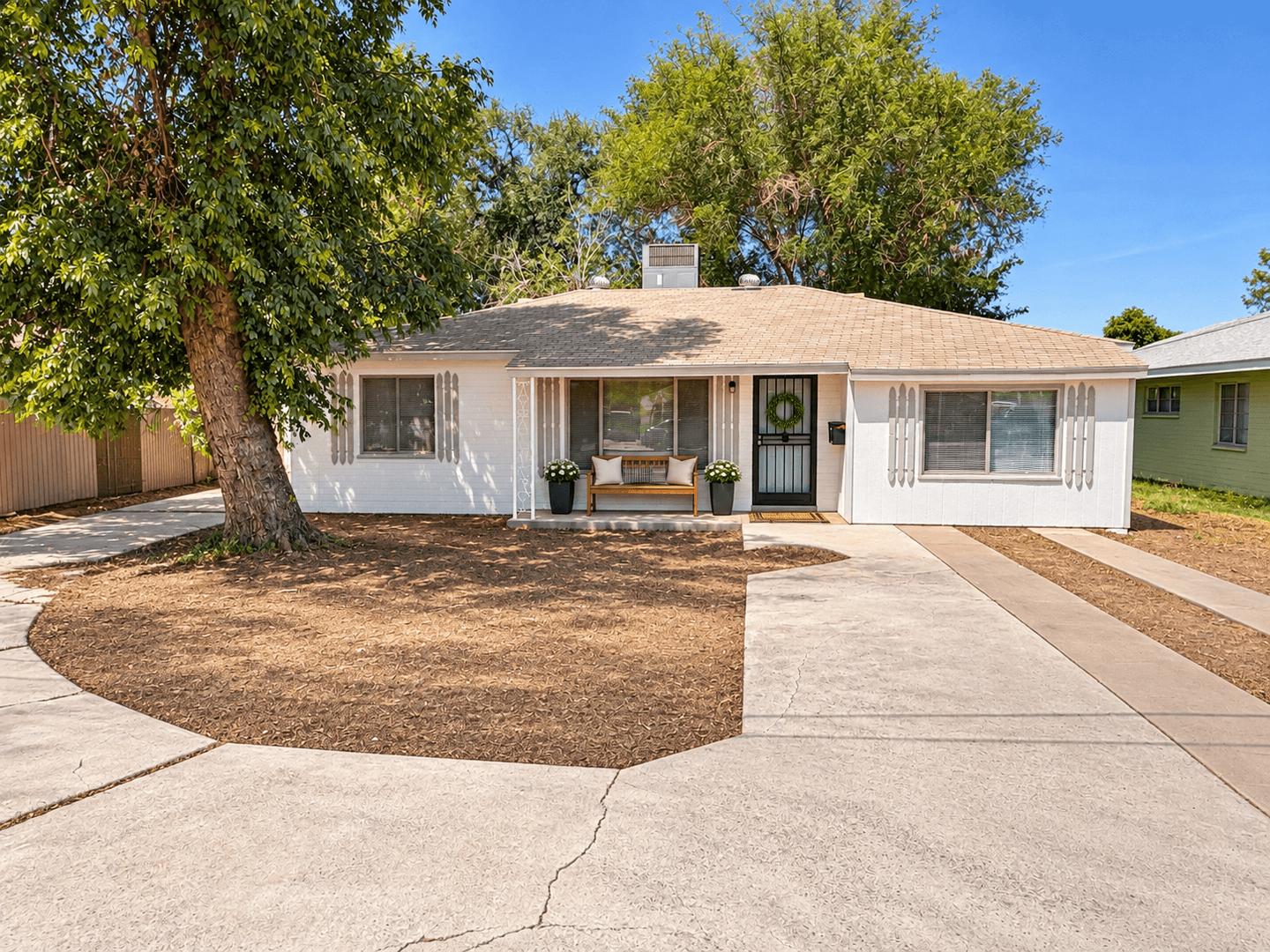 Glendale House: 6518 N 61st Dr