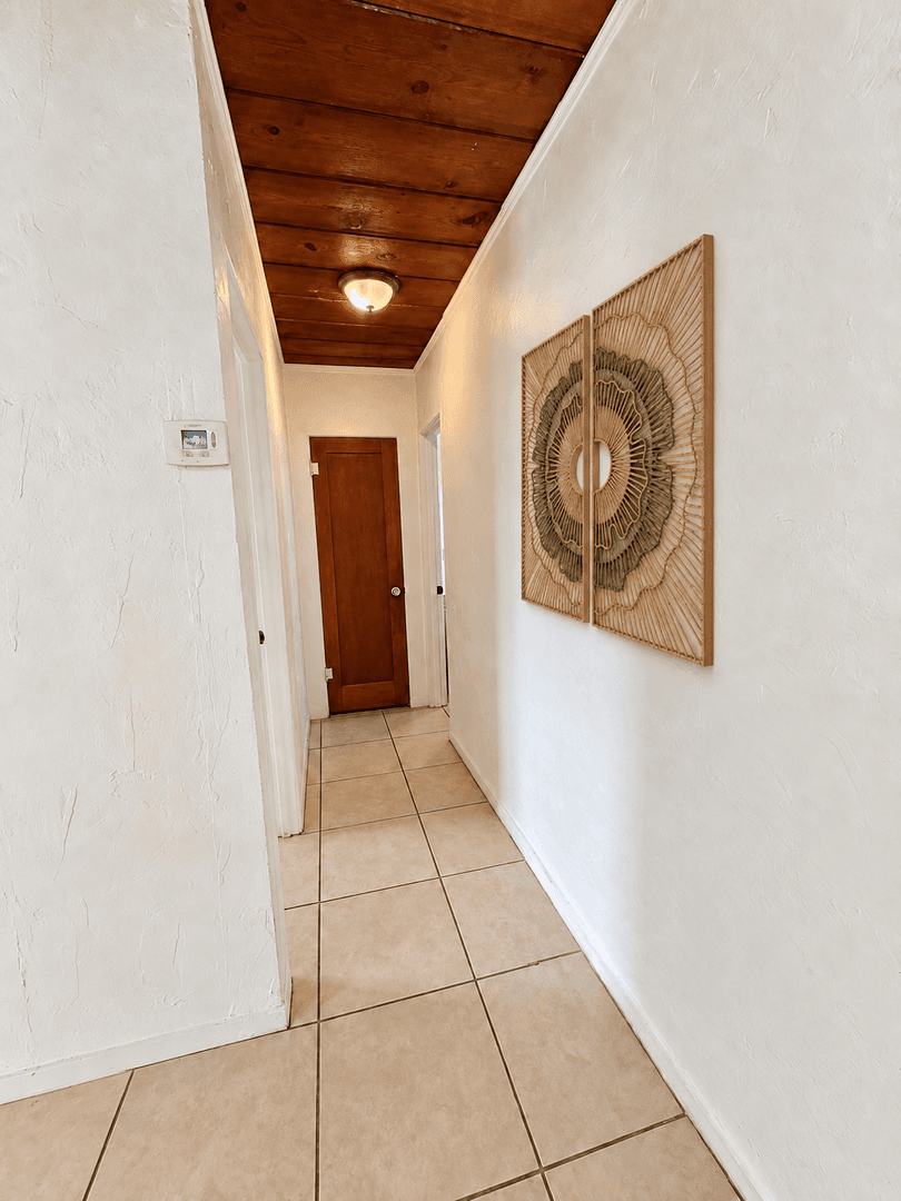 Phoenix Apartment: 925 E Turney Ave