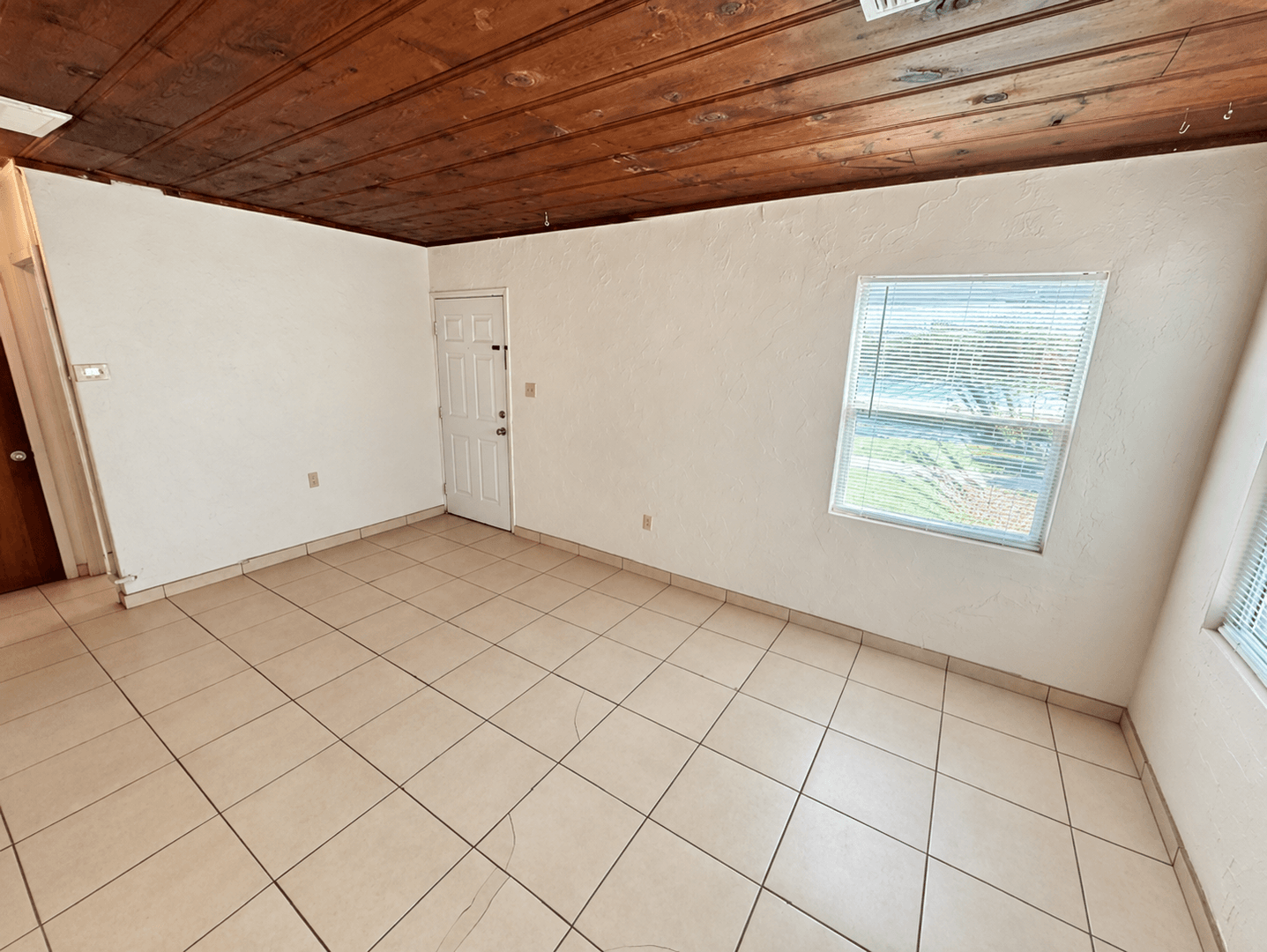 Phoenix Apartment: 925 E Turney Ave