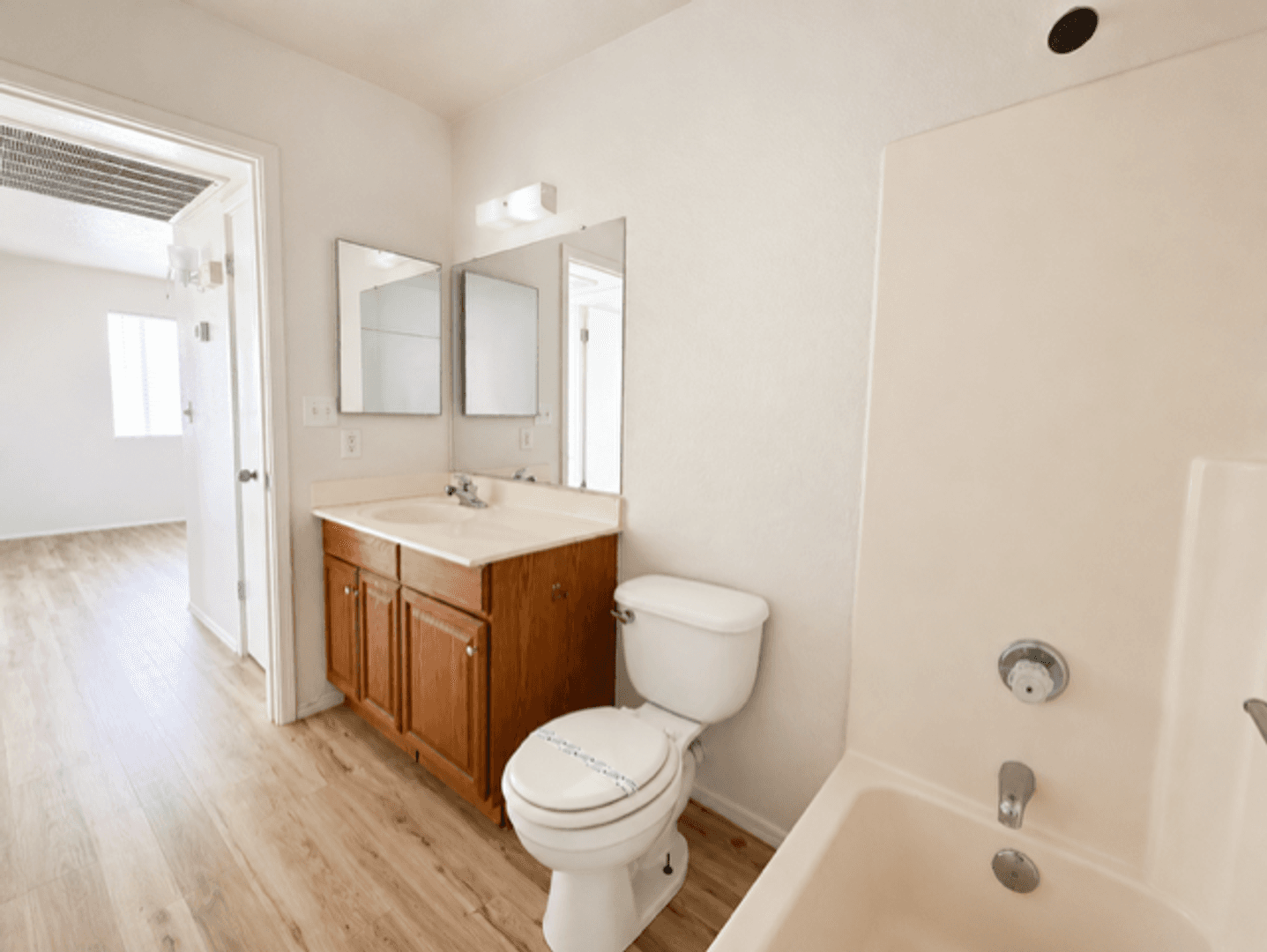 Mesa Apartment: 3128 E Cicero St