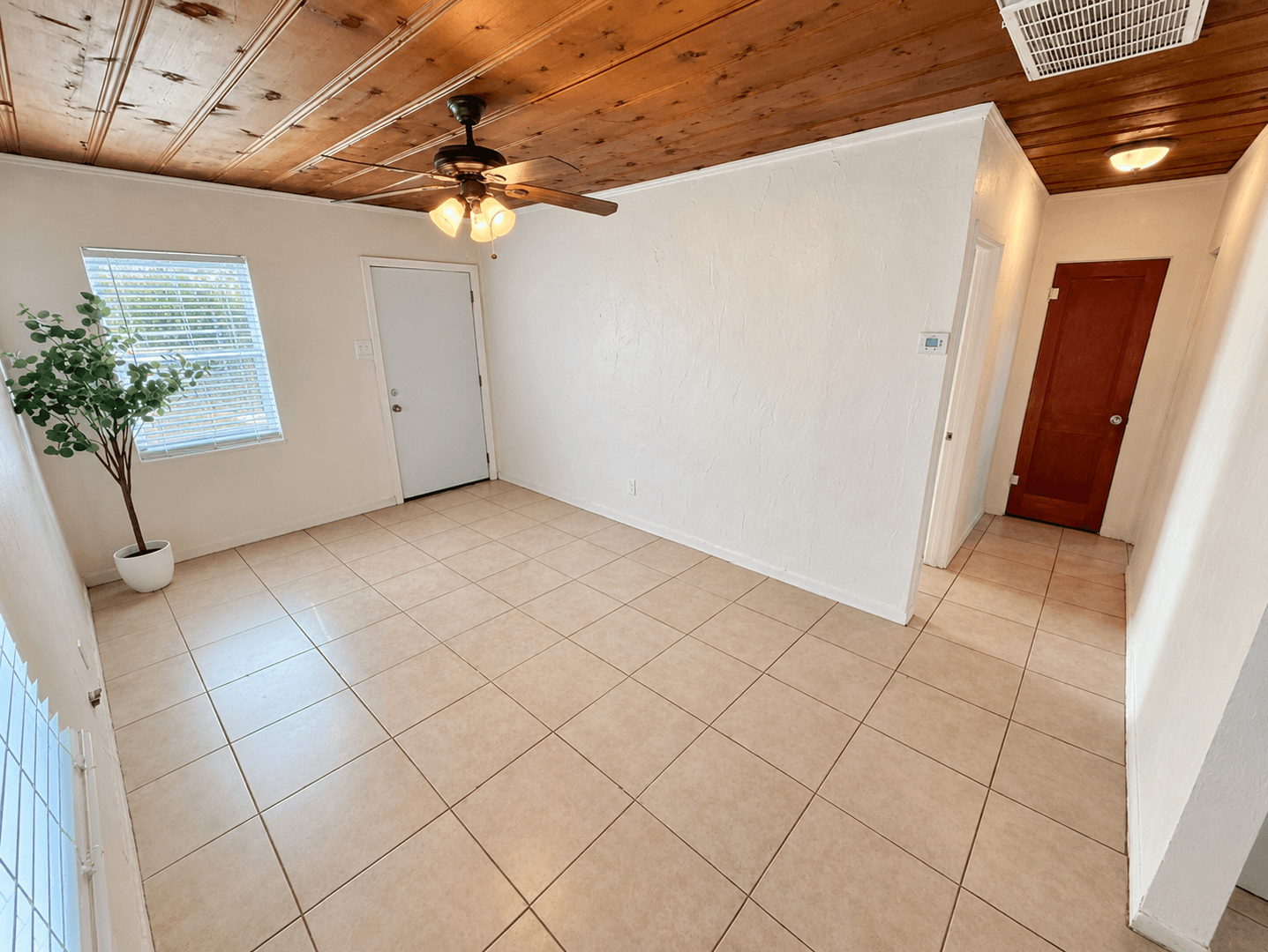 Phoenix Apartment: 925 E Turney Ave