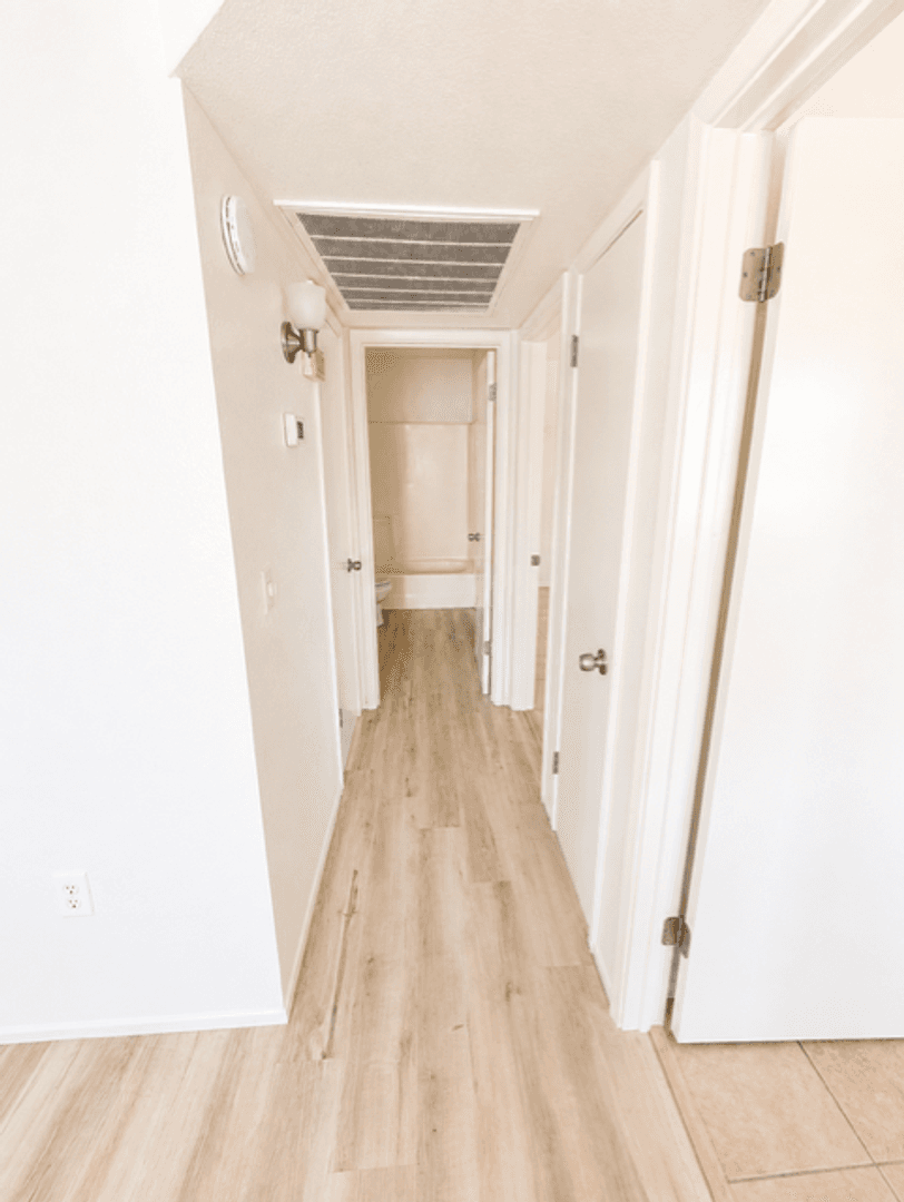Mesa Apartment: 3128 E Cicero St