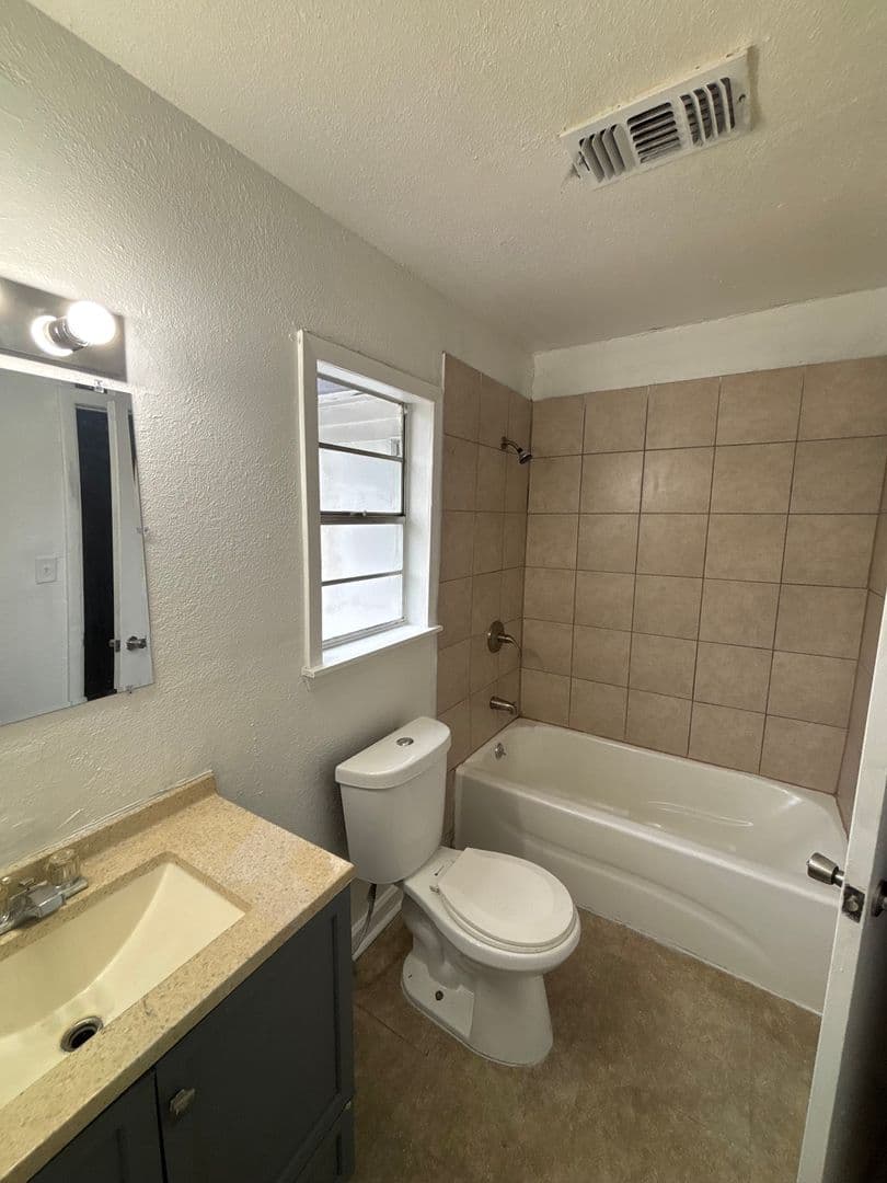 Copperas Cove House: 2117 Circle Drive