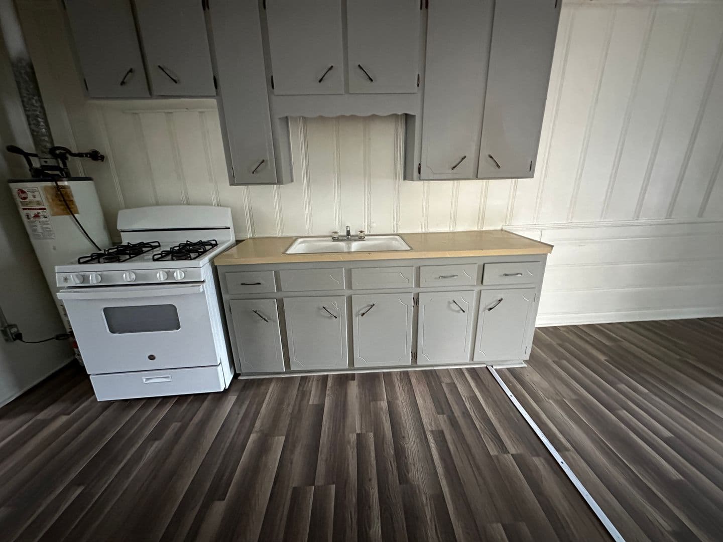 Killeen Apartment: 605 N 18th Street