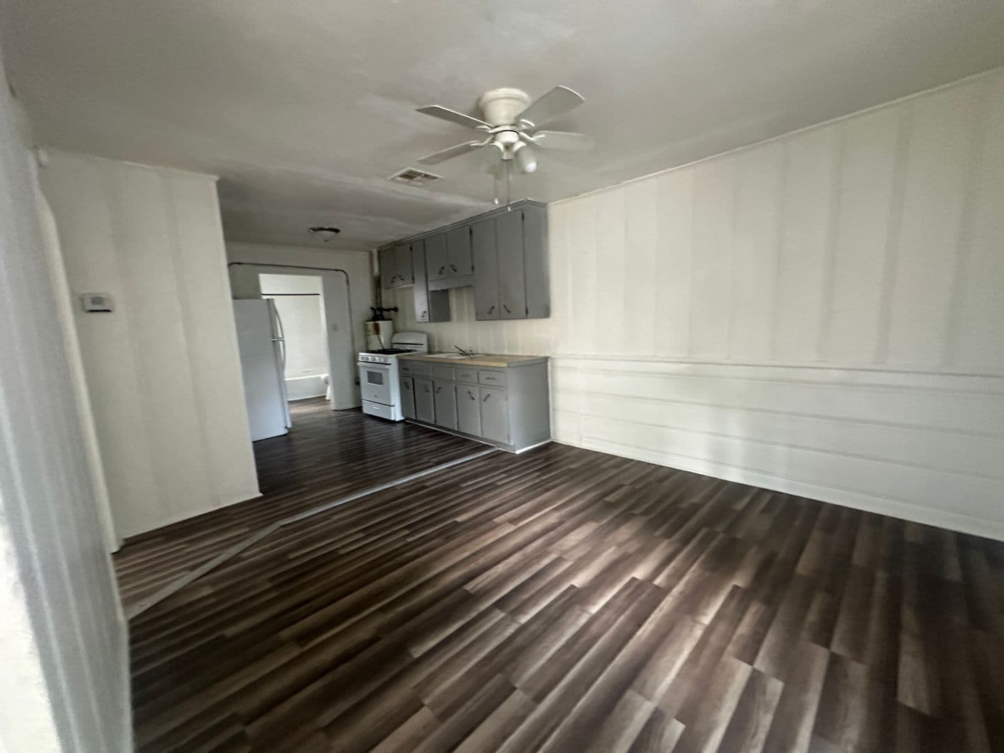 Killeen Apartment: 605 N 18th Street