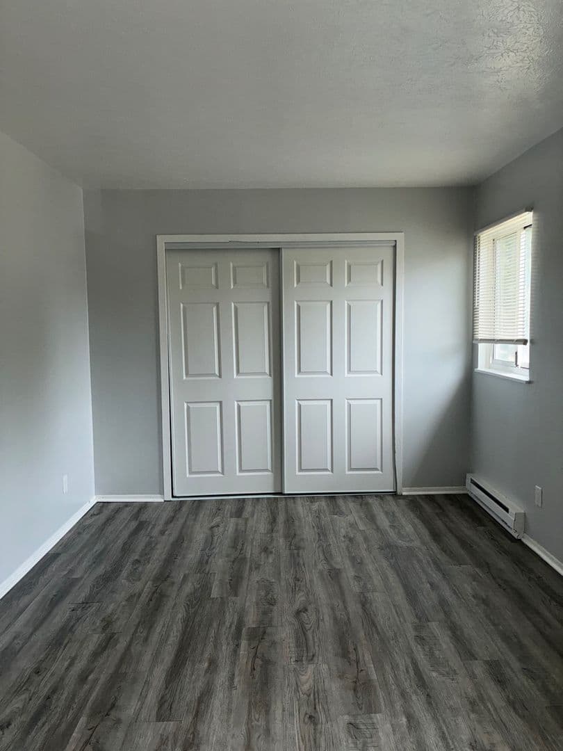 Lorain Apartment: 1545 Fillmore Ave