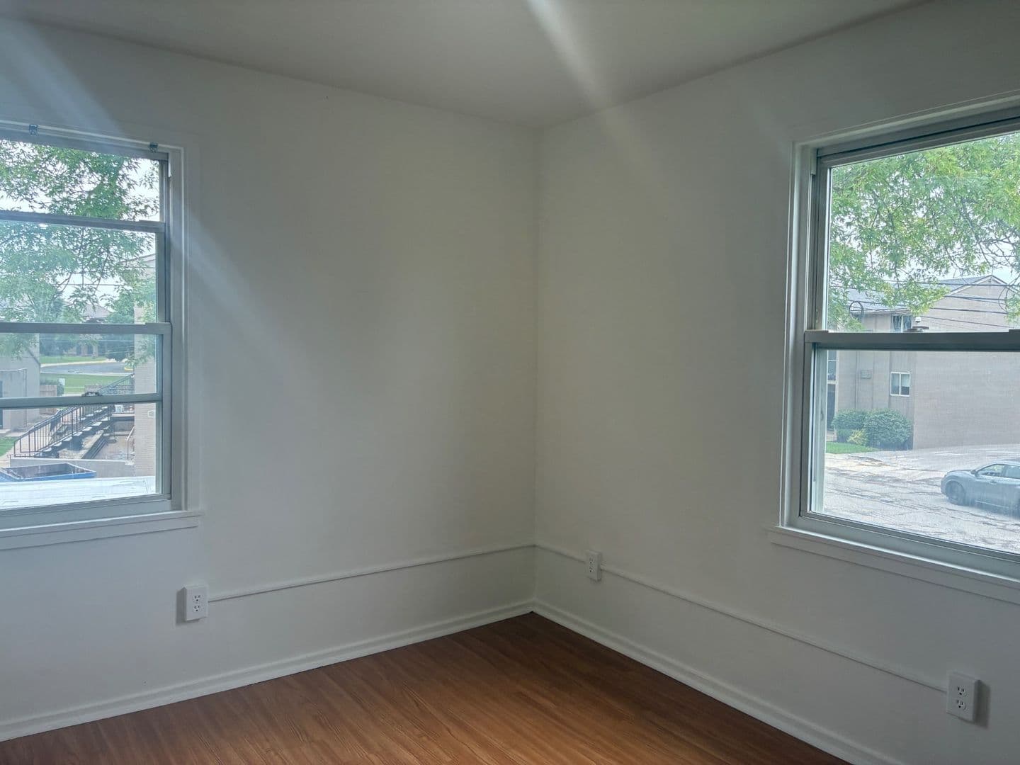 Lorain Apartment: 949-955 South Central Dr