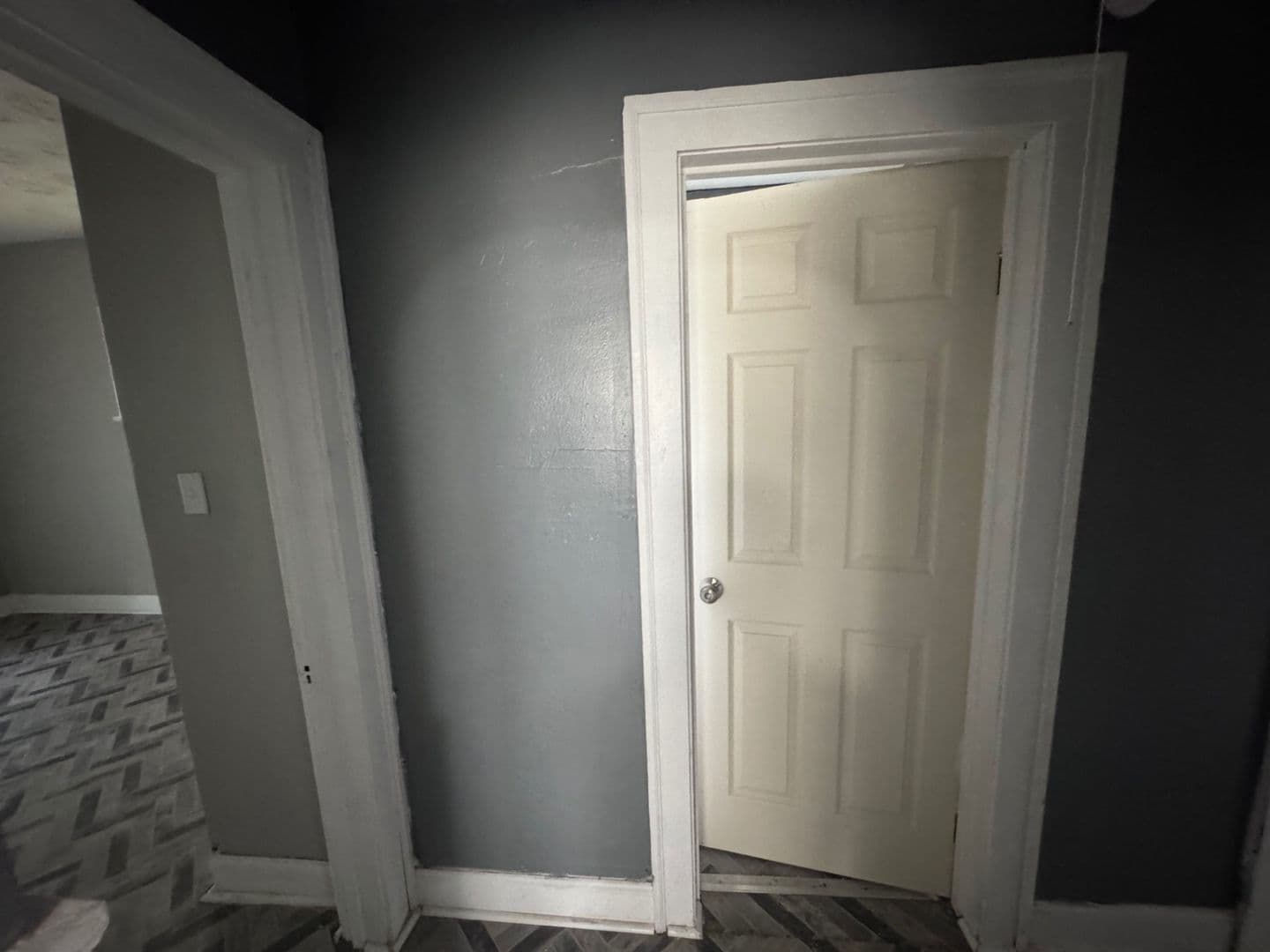 Cleveland Apartment: 3037 E 121st St