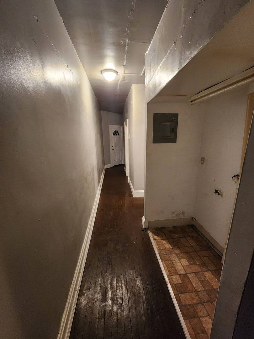 Cleveland Apartment: 3318 E 140 ST
