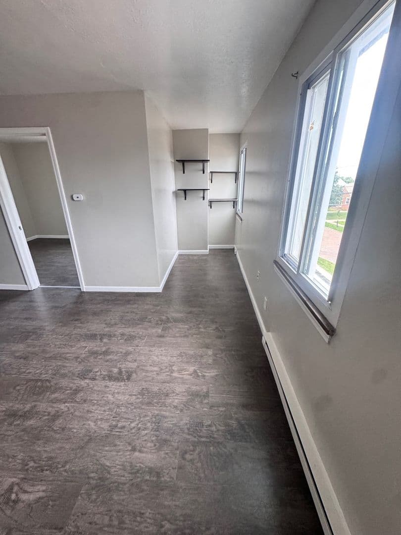 Brooklyn Apartment: 4320 Ridge Rd