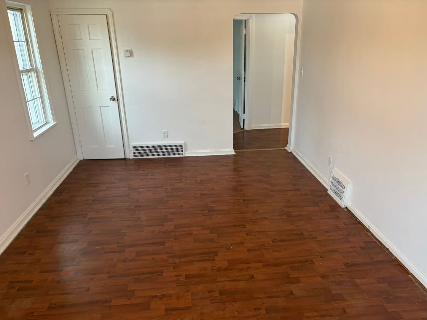 Cleveland Apartment: 3666 W 117th St