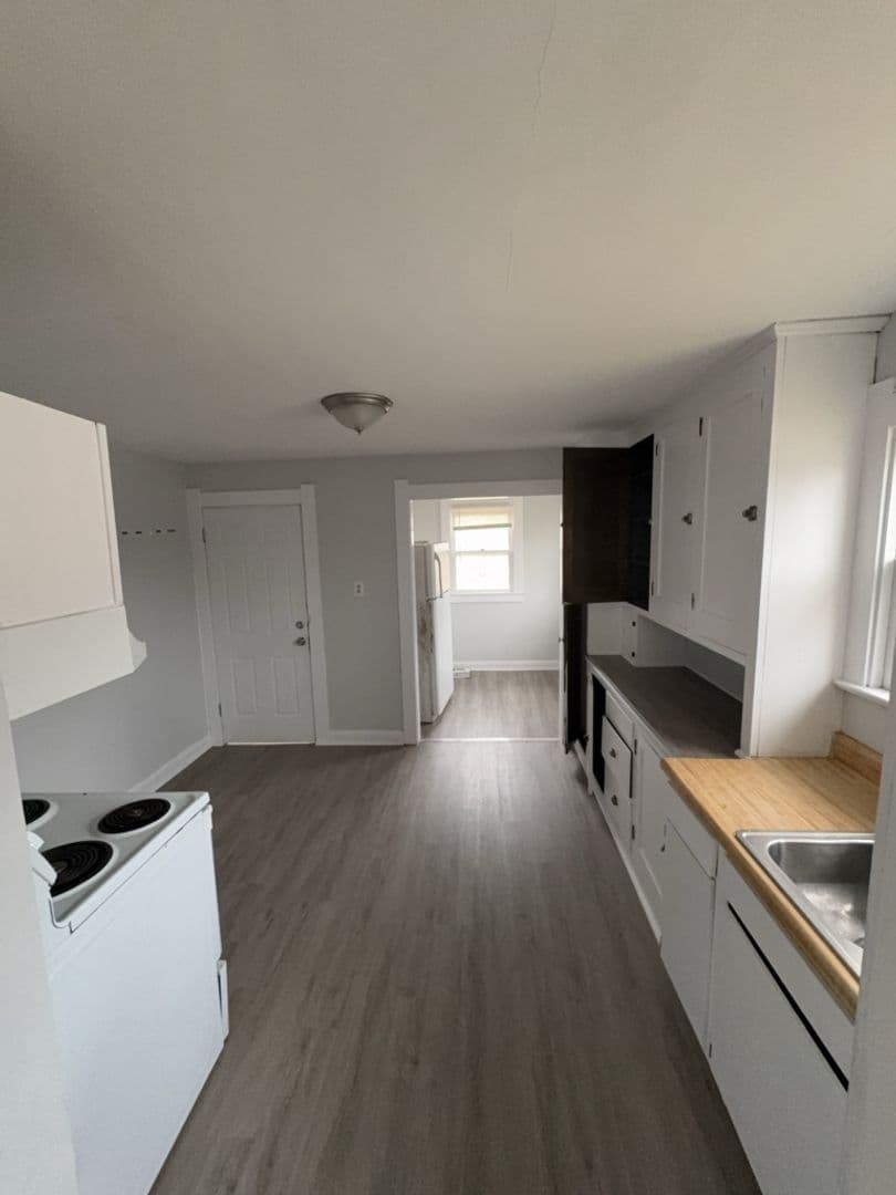 Toledo Apartment: 960 W Delaware Ave