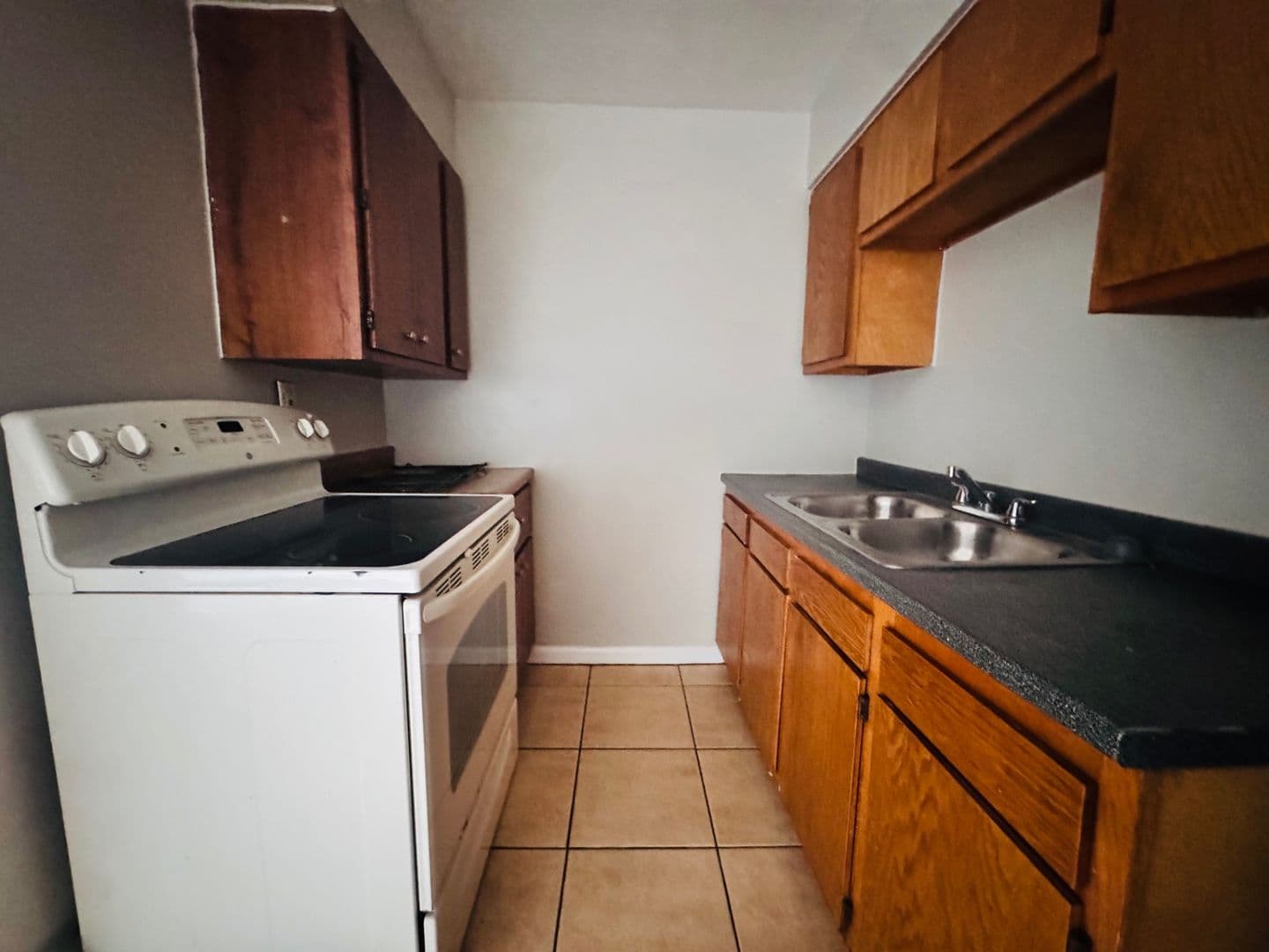 Brooklyn Apartment: 4320 Ridge Rd