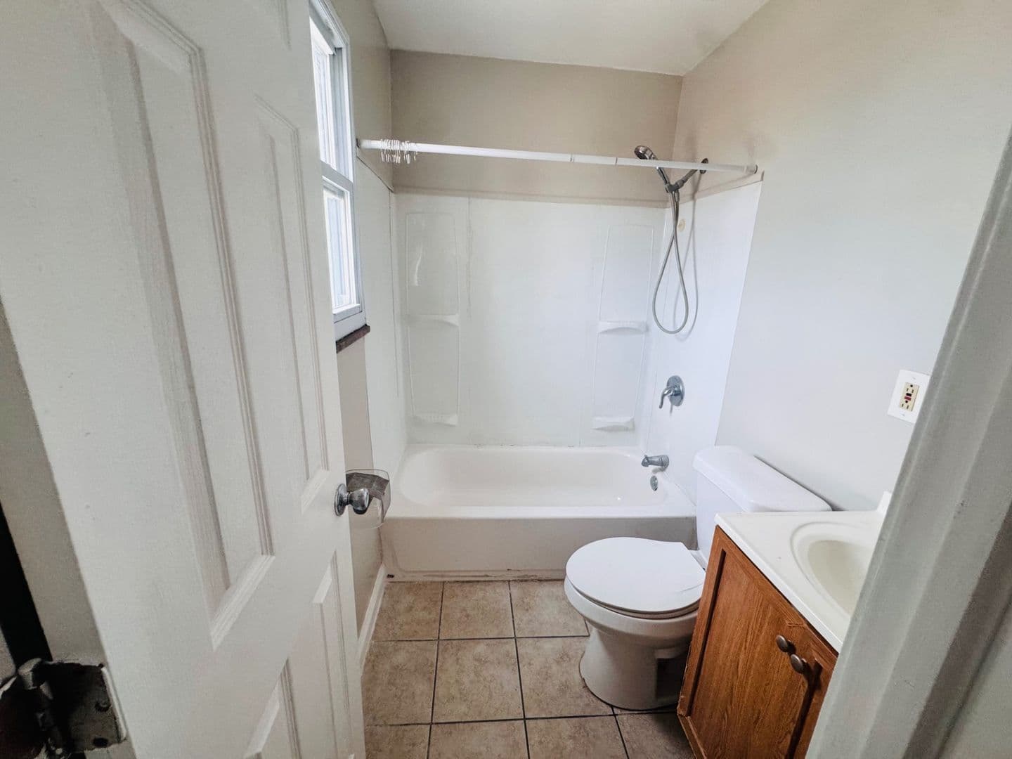 Brooklyn Apartment: 4320 Ridge Rd