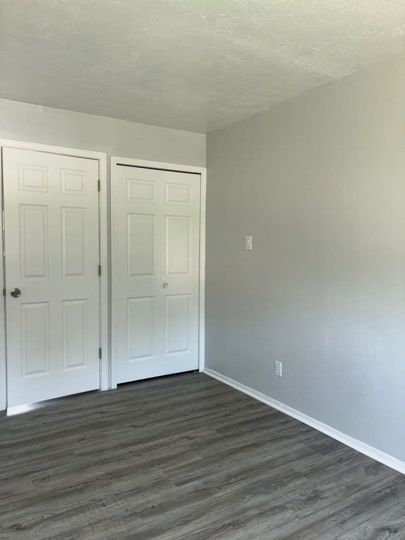 Lorain Apartment: 1545 Fillmore Ave