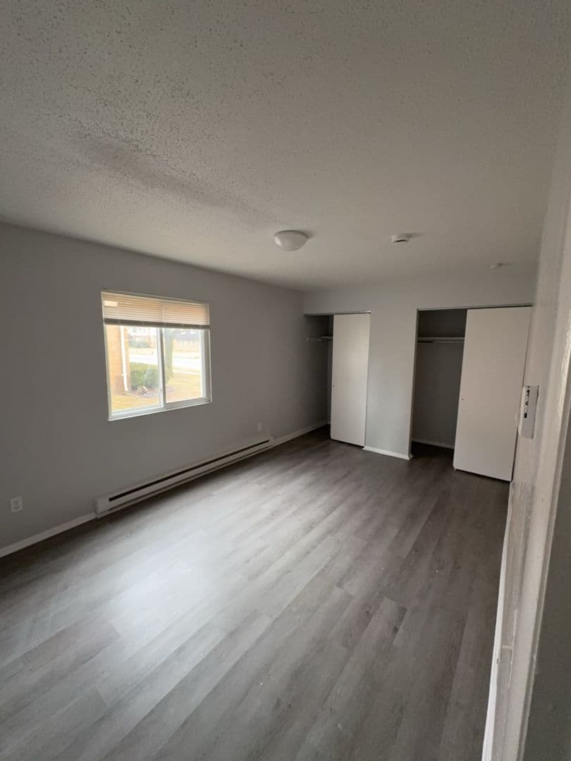 Toledo Apartment: 1540 Brooke Park Dr