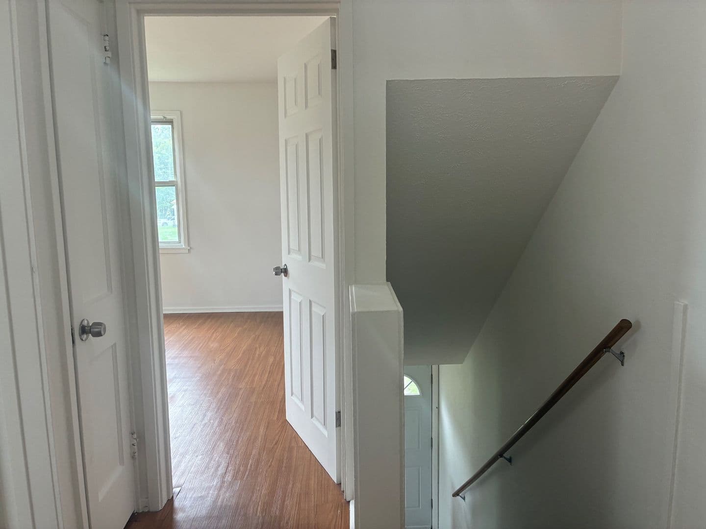 Lorain Apartment: 949-955 South Central Dr