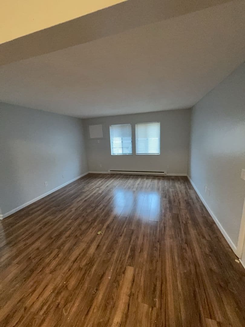 Toledo Apartment: 1509 Brooke Park Dr