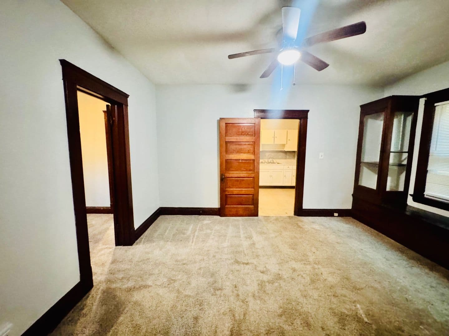 Cleveland Apartment: 2954 E 67th Street