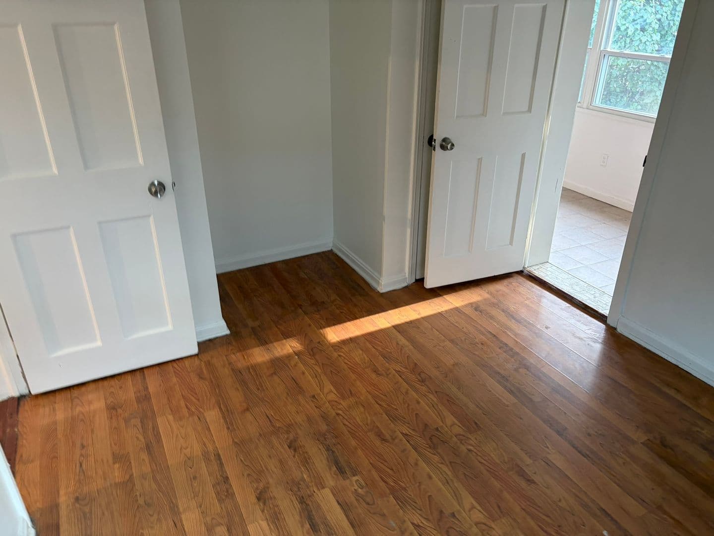 Cleveland Apartment: 3666 W 117th St