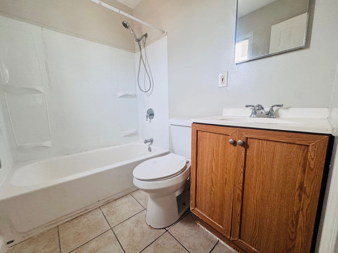 Brooklyn Apartment: 4320 Ridge Rd
