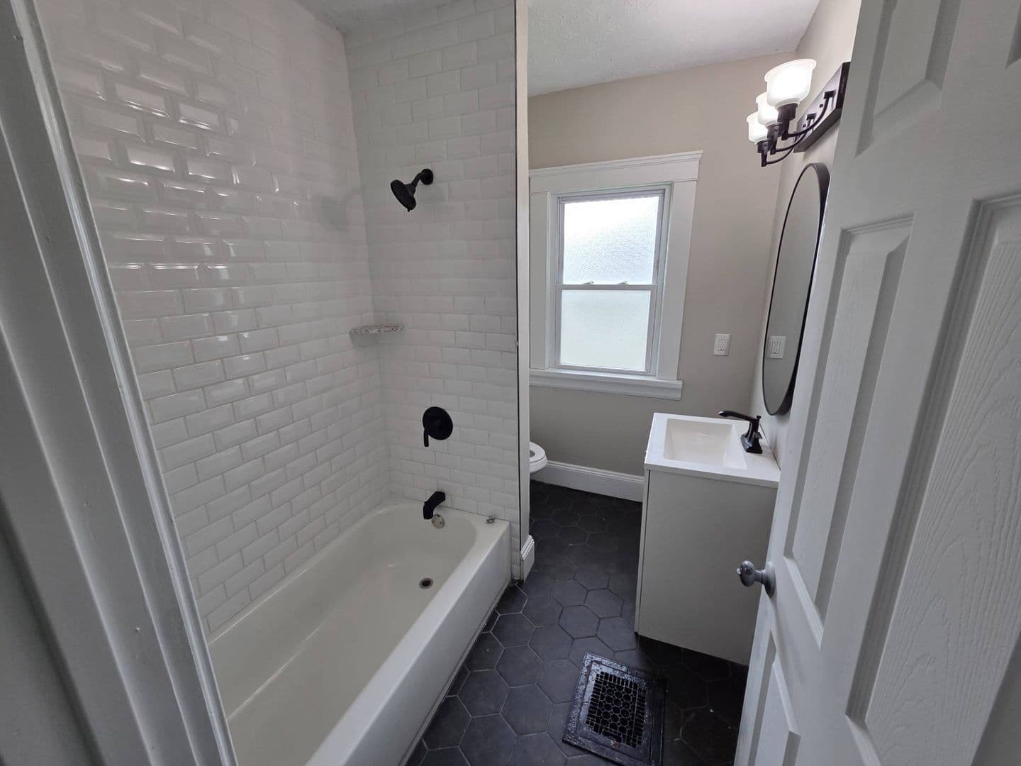 Cleveland House: 2636 East Blvd