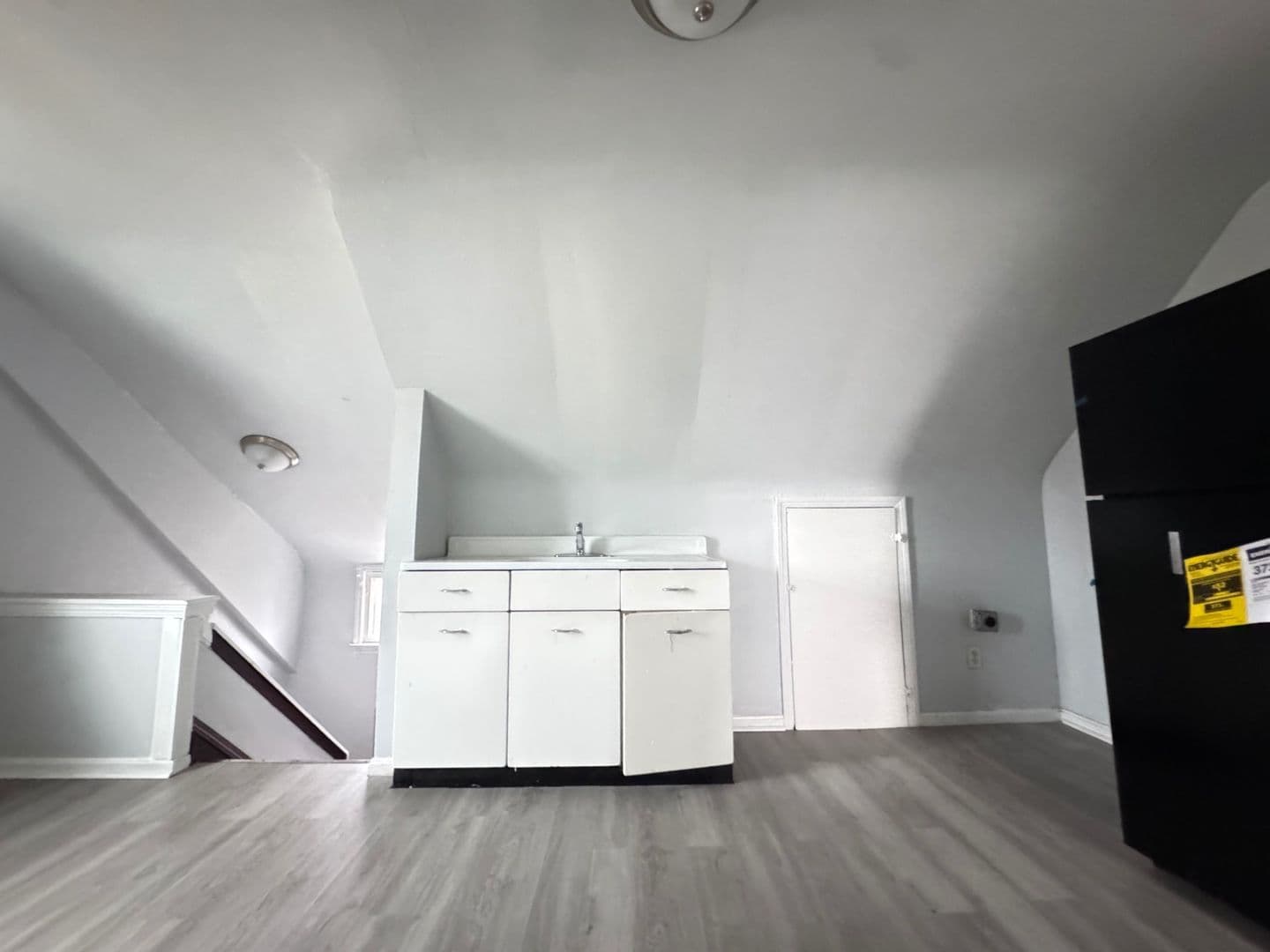 Cleveland Apartment: 12804 Imperial Ave