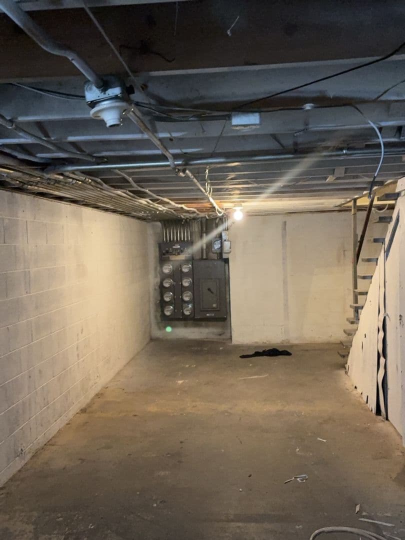 Toledo Apartment: 1509 Brooke Park Dr
