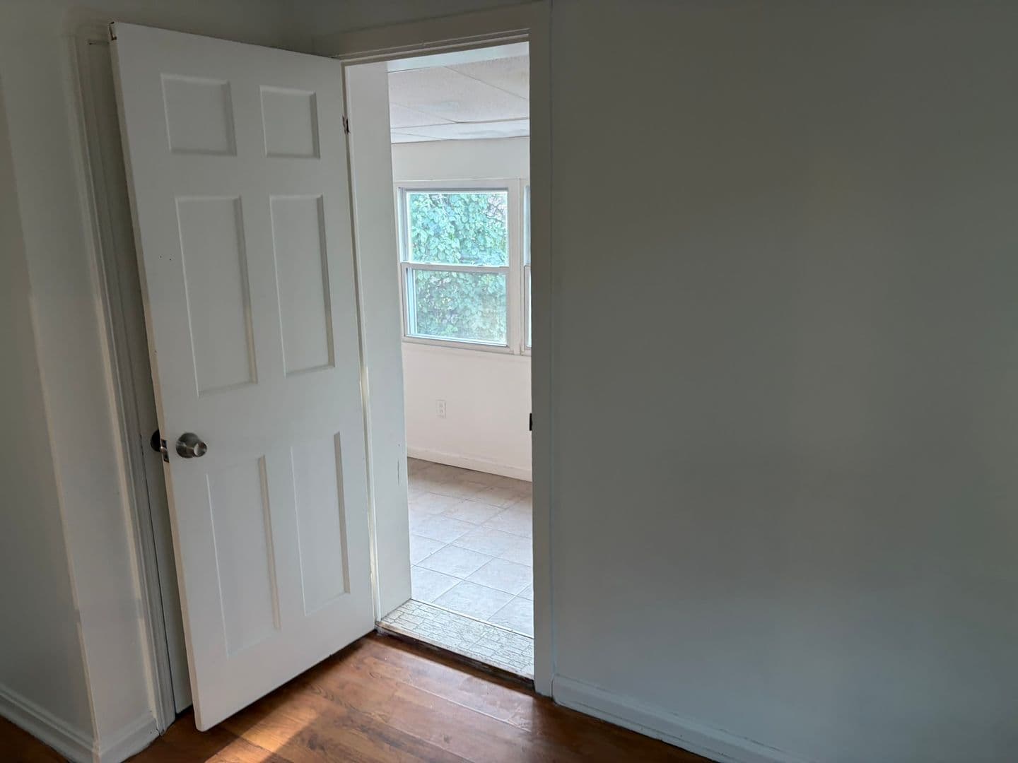 Cleveland Apartment: 3666 W 117th St