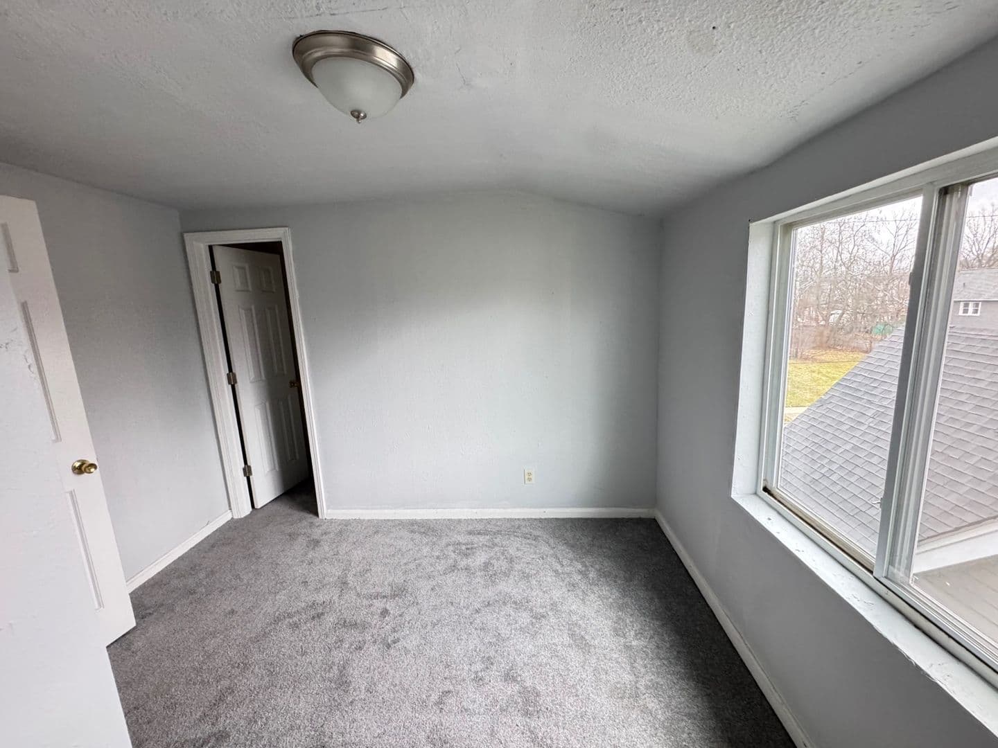 Cleveland Apartment: 12804 Imperial Ave