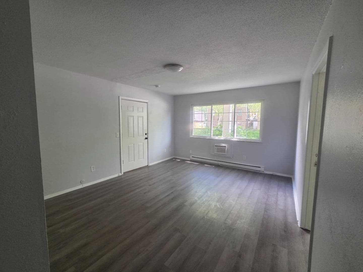 Toledo Apartment: 1540 Brooke Park Dr