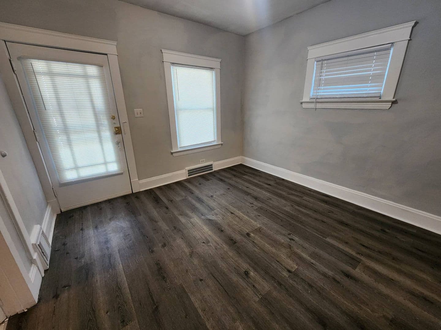 Cleveland Apartment: 2762 E 120 St