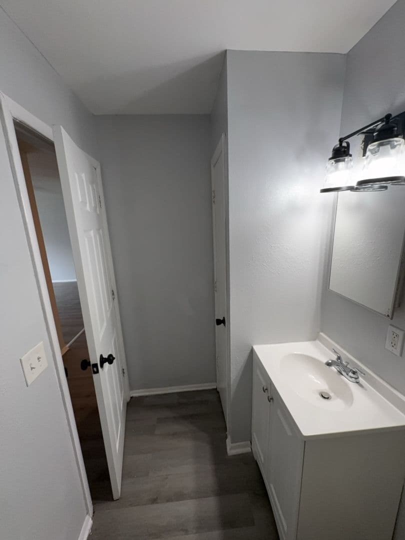 Toledo Apartment: 1540 Brooke Park Dr