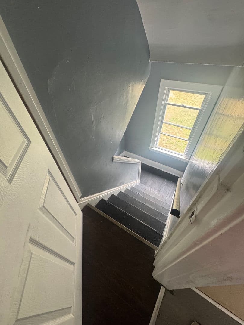 Garfield Heights Apartment: 13302 Cranwood DR