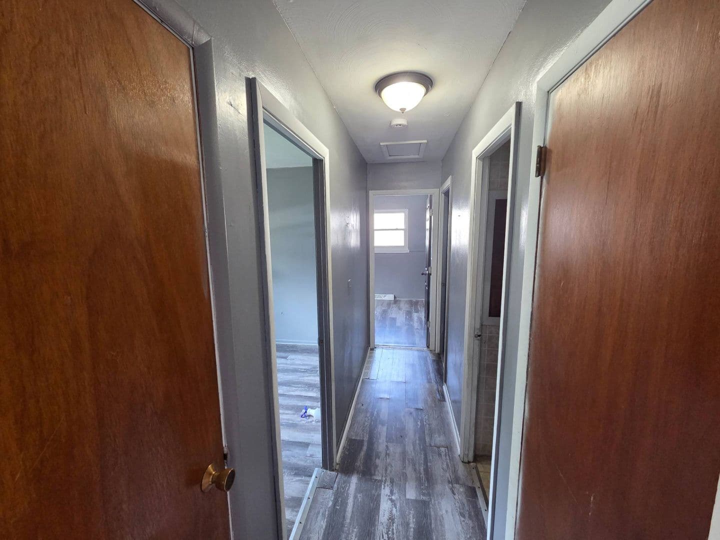 LORAIN House: 2401 EASTLAWN ST