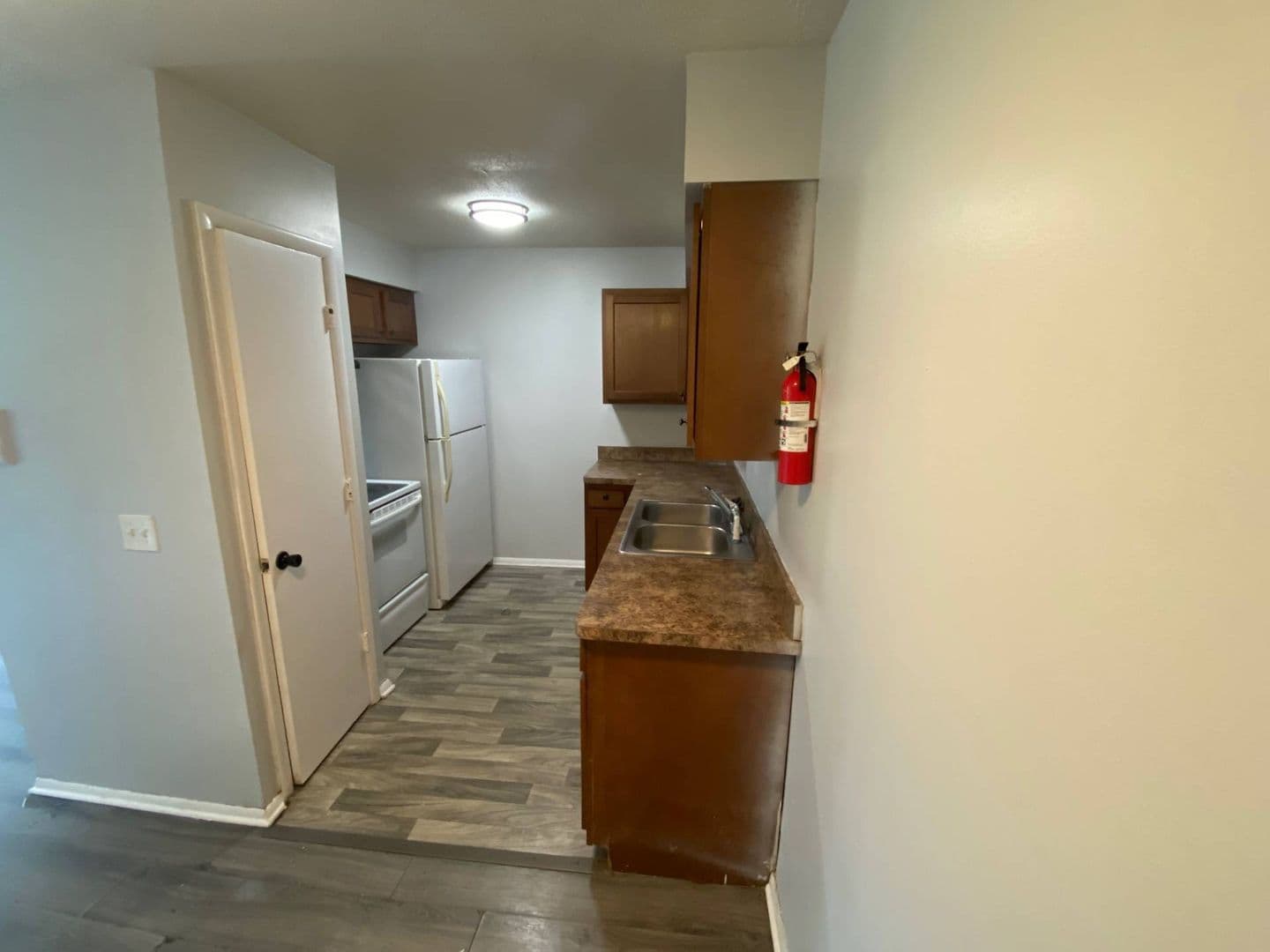 Toledo Apartment: 1540 Brooke Park Dr