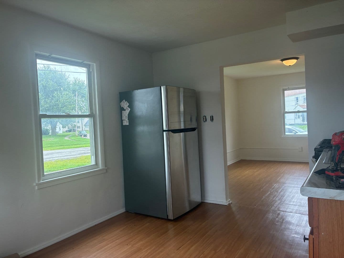 Lorain Apartment: 949-955 South Central Dr