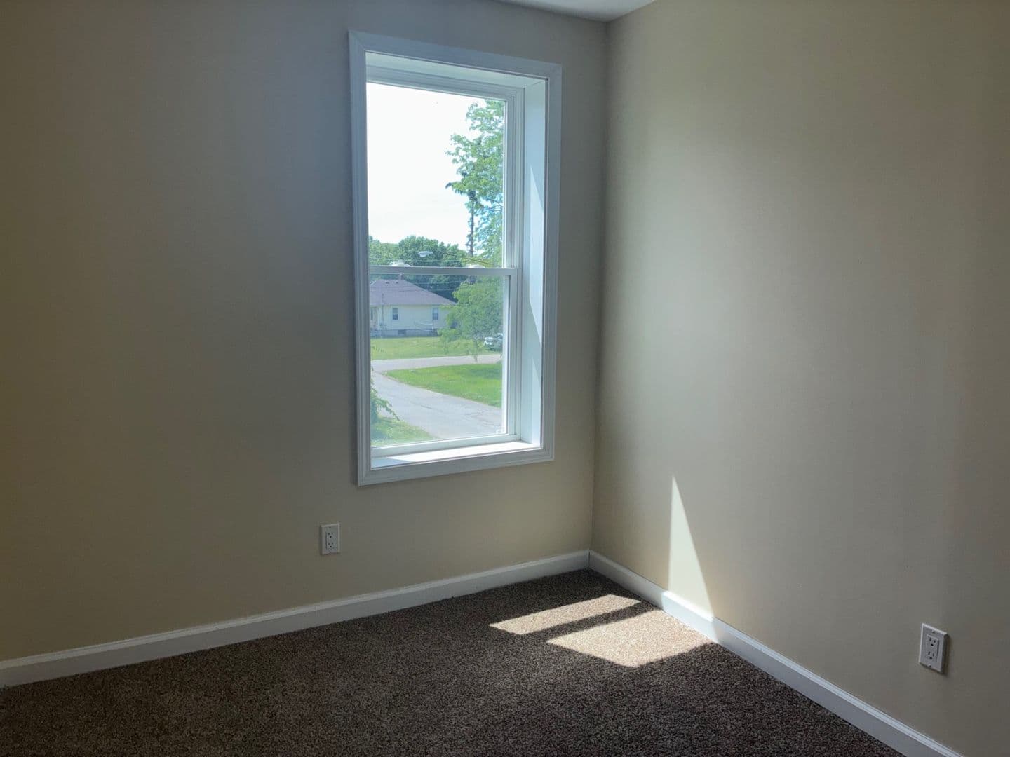 Lorain Apartment: 2400 Oberlin Ave,