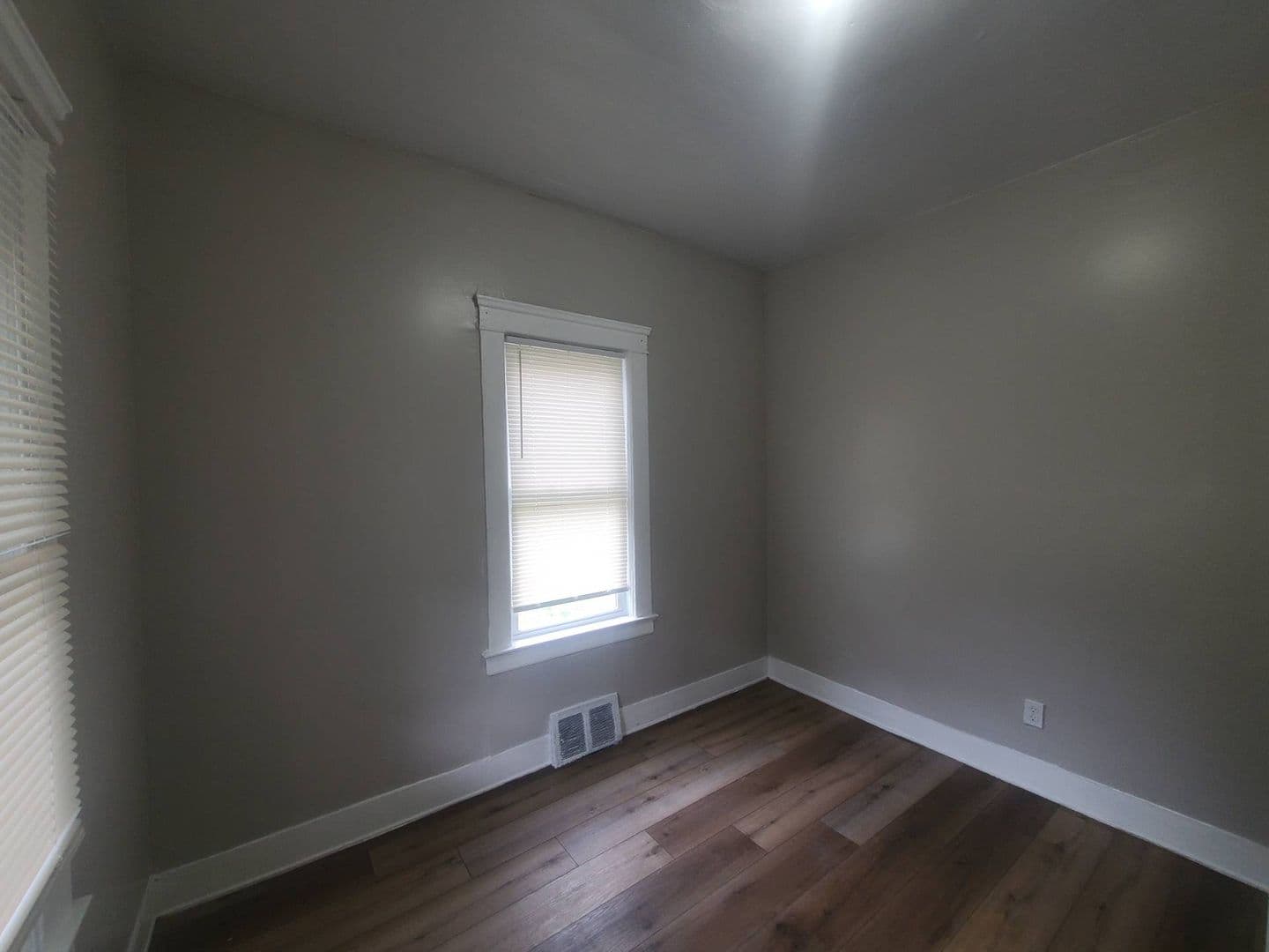 CLEVELAND Apartment: 3586 W 69 ST